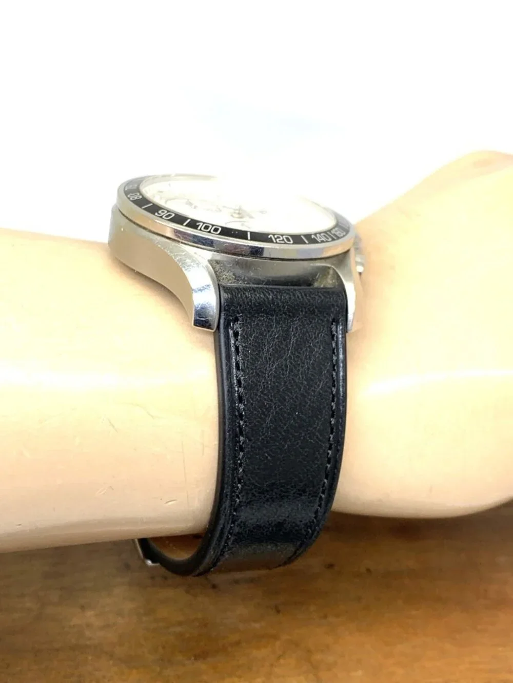 Victorinox Swiss Army Men's Watch 241496 Silver Dial Quartz Leather Strap 40mm